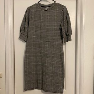 H&M Black and White Patterned Dress